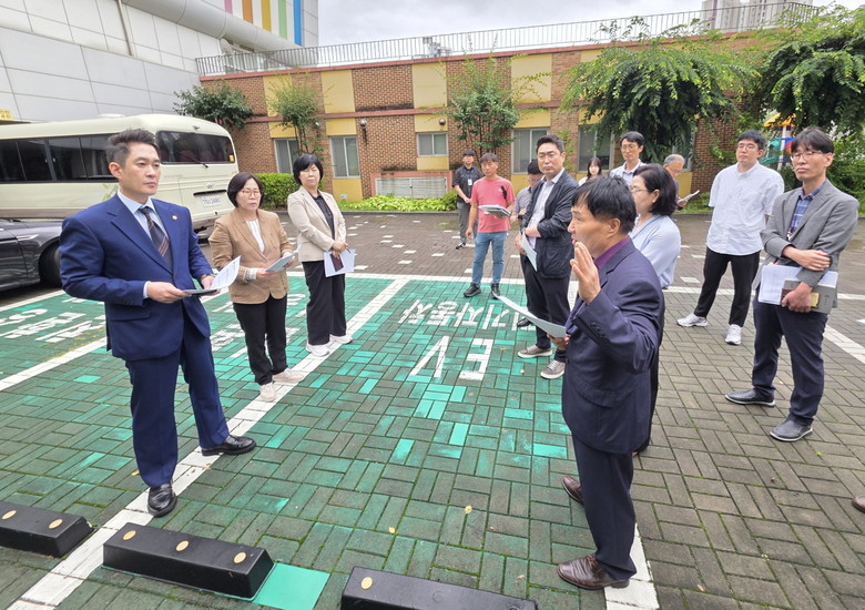 경기도의회 미래과학협력위원회, 학교 내 전기차 충전시설 현장 점검 실시